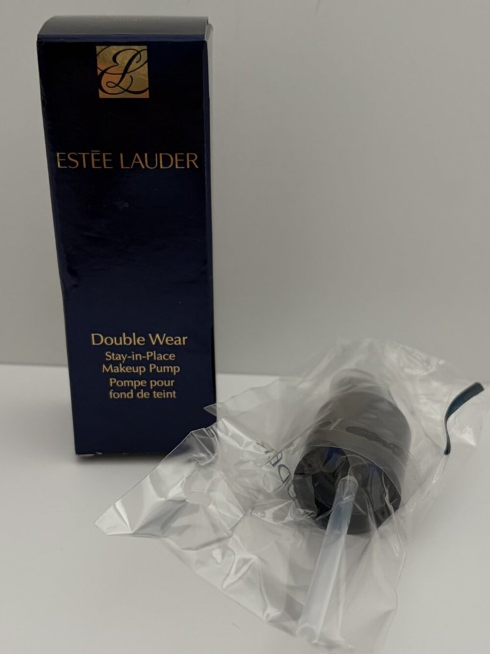 Estee Lauder Double Wear Foundation Stay-In-Place Makeup PUMP only NEW SEALED